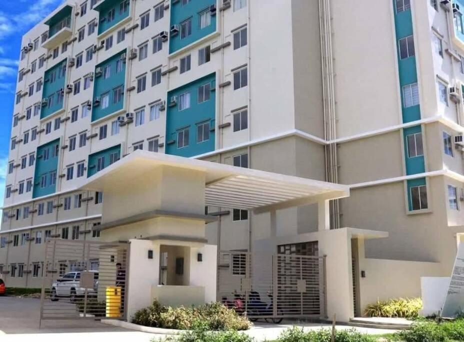 Veronica'S Homestay At Marina Spatial Condo Dumaguete City Exterior foto